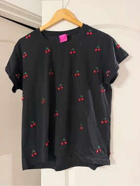 QUEEN OF SPARKLES Black Cherry Embroidered Tee